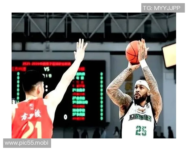 唉,30分钟18铁!硬是投死广厦,球迷:无限开火权也得有个度吧 唉,30分钟18铁!硬是投死广厦,球迷:无限开火权也得有个度吧